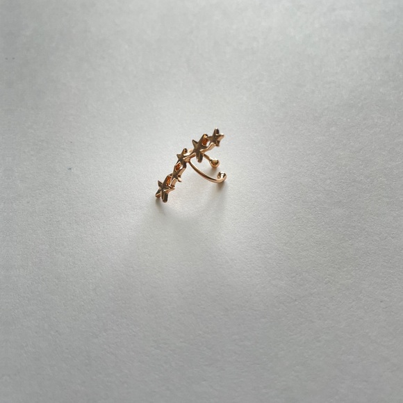 STAR GOLD EAR CUFF - Picture 3 of 4